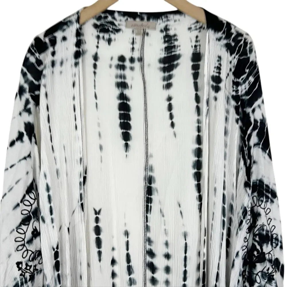 😎 Wonderly Black and White Tie Dye Embroidered Kimono Medium/Large - Picture 3 of 7